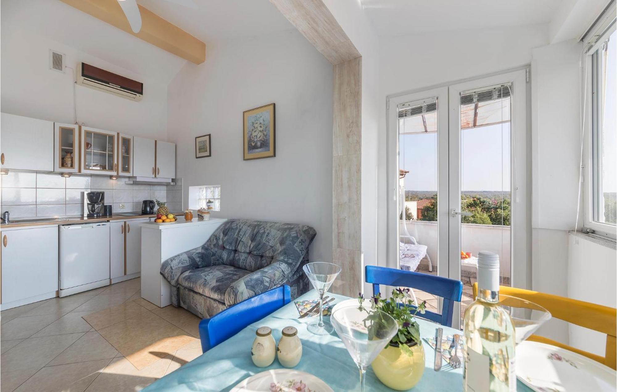 Beautiful Apartment In Barbariga With Kitchen Exteriér fotografie